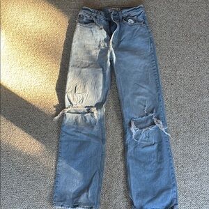 Abercrombie & Fitch Light Blue 90s Relaxed distressed Jeans 26 / 2r